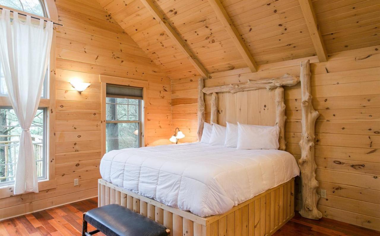 Whispering Pines Treehouse By Amish Country Lodging Millersburg Kültér fotó